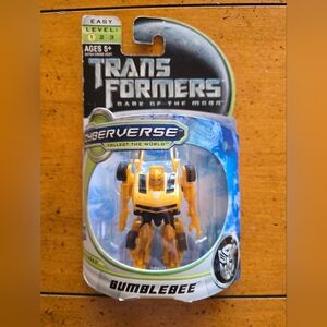 2010 Hasbro Transformer Dark of the Moon Cyberverse Legion Class Bumblebee